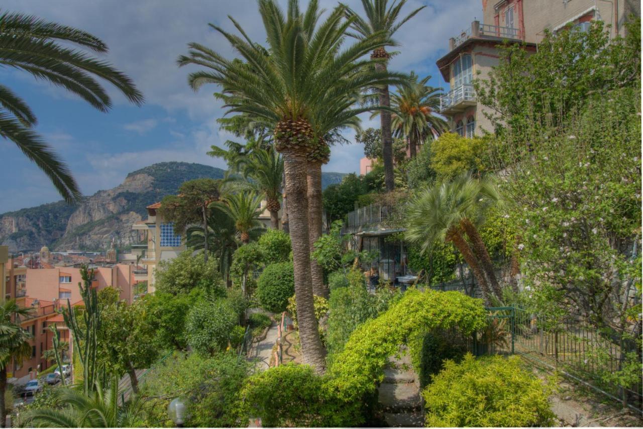 Hotel Deutsche Familien Finale Ligure Eksteriør billede